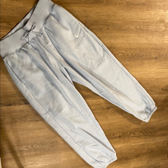 Nike Oversized High-Rise Fleece Joggers - Picture 5 of 12
